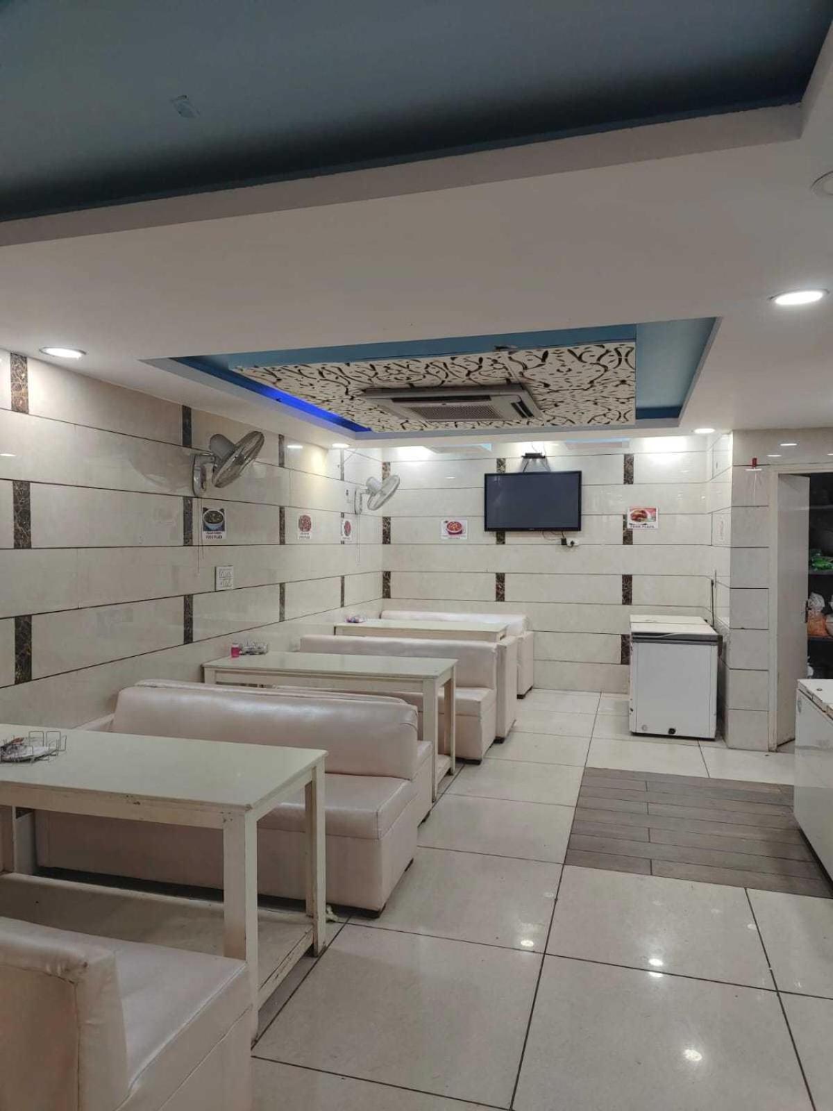 Hotel O Food Plaza Zirakpur Exterior foto